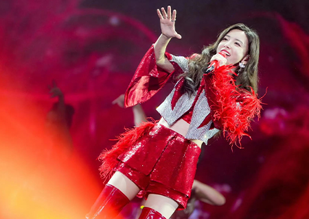 于文文无锡演唱会,多宝电竞舞台LED透明屏闪耀全场