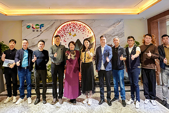 航城街道携股份公司一行莅临多宝电竞考察调研